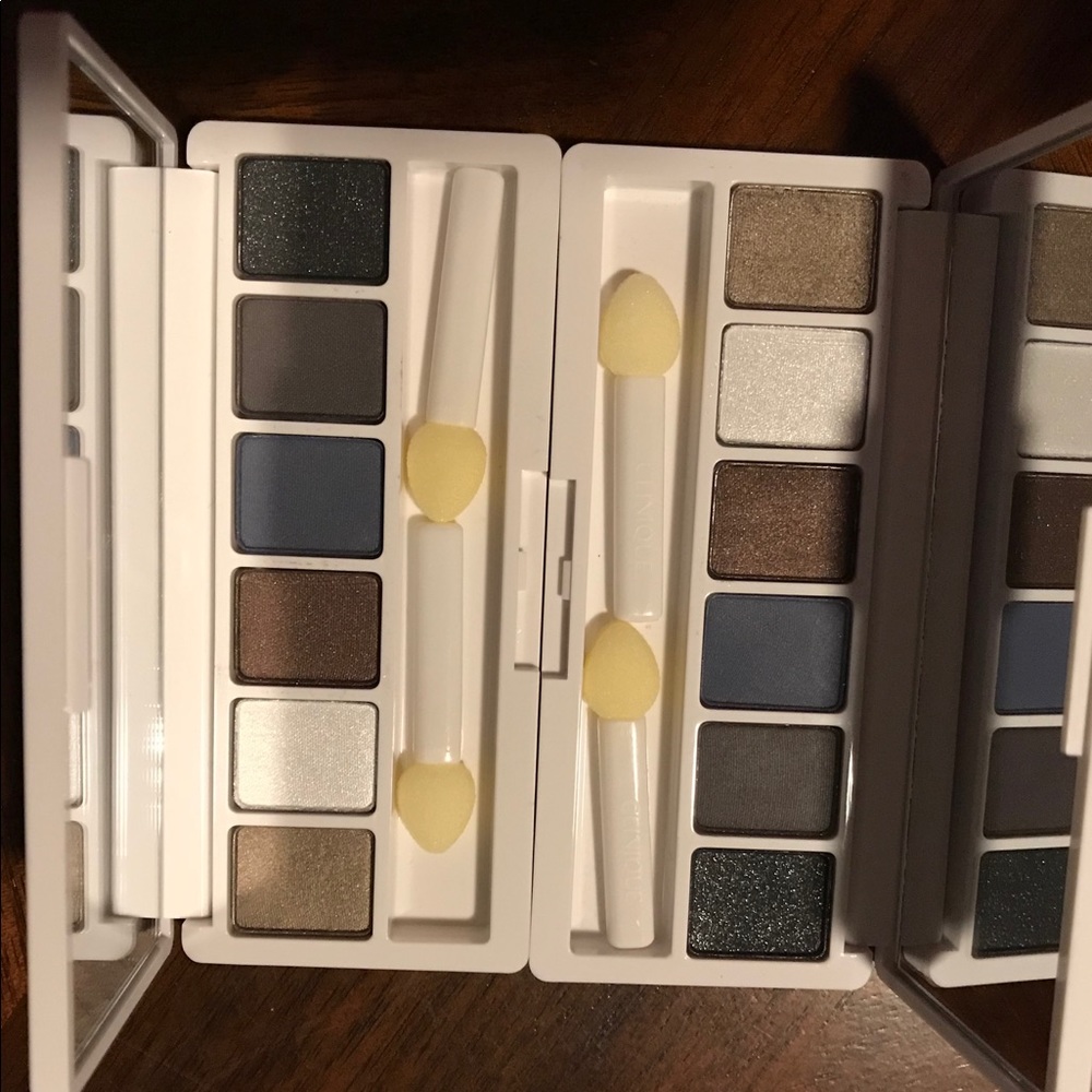 Brand 🆕 Clinique eye shadow